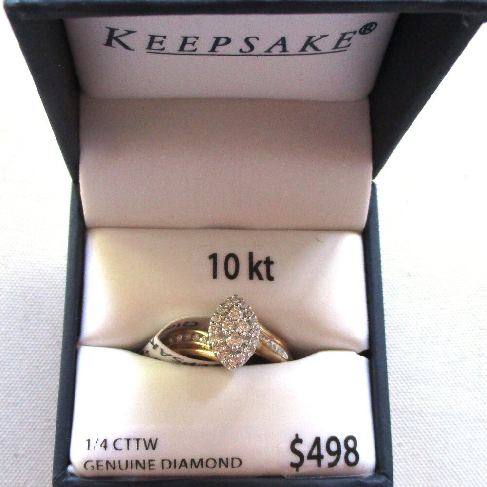 KEEPSAKE 10 Kt Gold 1/4 CTTW Genuine Diamond Ring (EMPRESS) SIZE 7